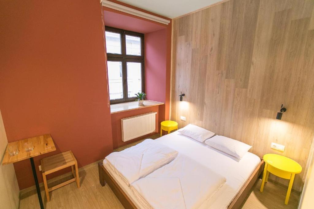 Dream Hostel Lviv Exterior photo